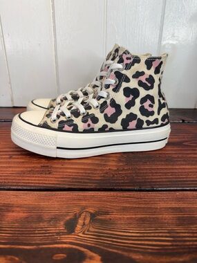 Converse Chuck Taylor Lift Leopard Print Platform High Top Women’s 6.5